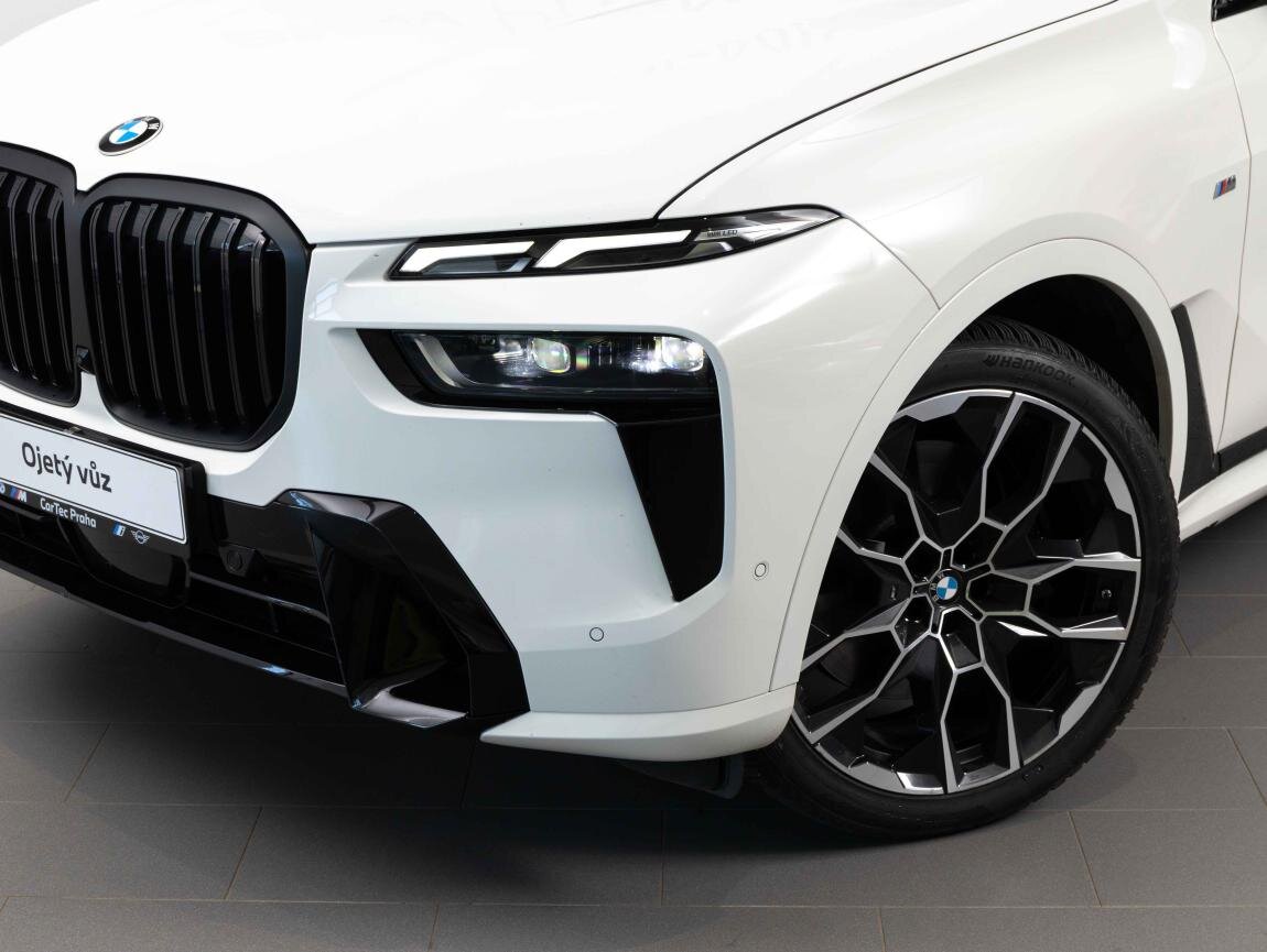 BMW X7 SUV / Terénní 3,0 l 259 kw