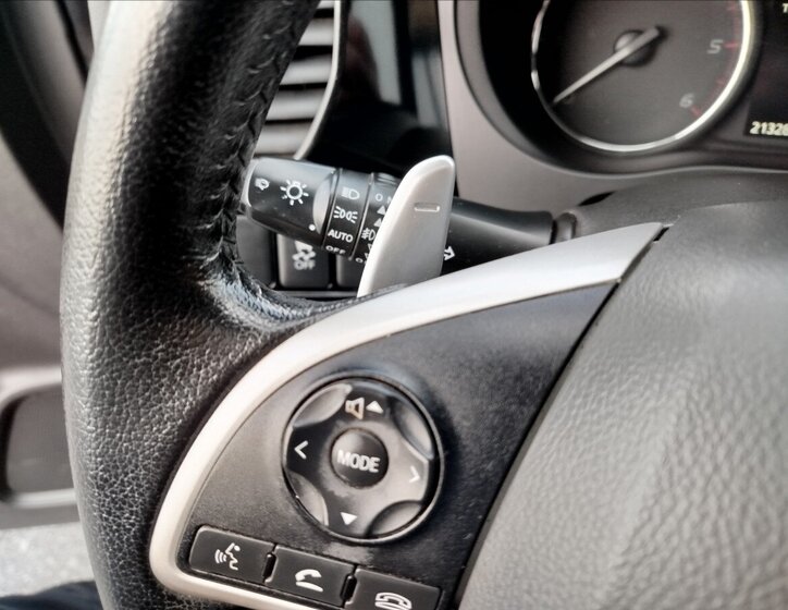 Mitsubishi Outlander SUV 2,3 l 110 kw