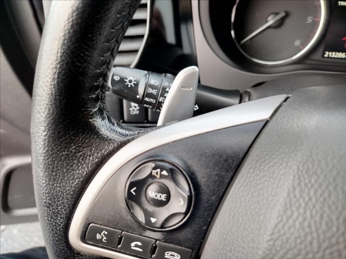 Mitsubishi Outlander SUV 2,3 l 110 kw