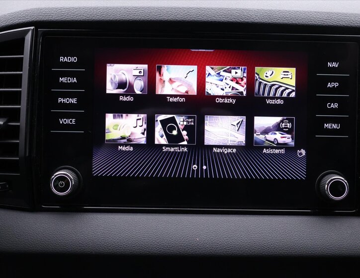 Škoda Karoq SUV / Terénní 1,5 l 110 kw