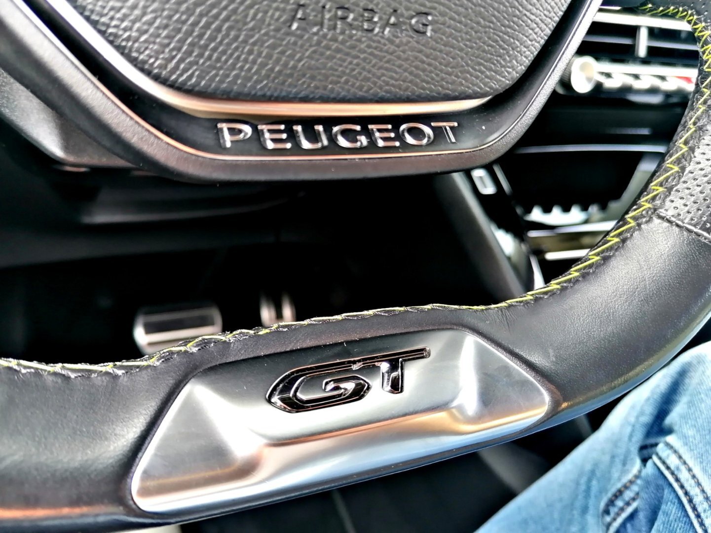 Peugeot 2008 SUV / Terénní 1,2 l 96 kw