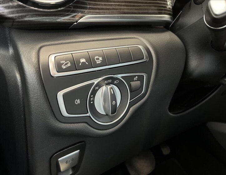 Mercedes-Benz Třídy V MPV 2,0 l 174 kw