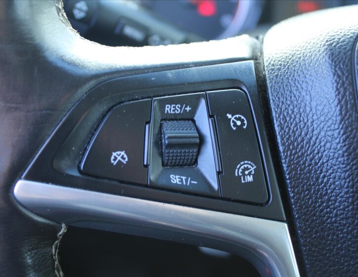 Opel Mokka SUV / Terénní 1,7 l 96 kw