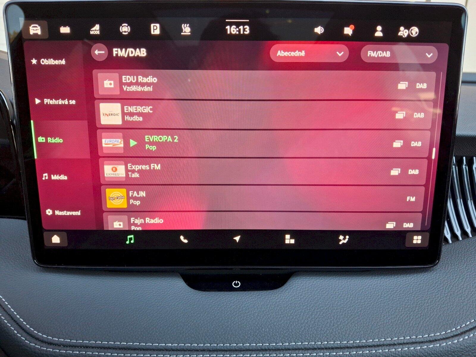 Škoda Superb Kombi 1,5 l 150 kw