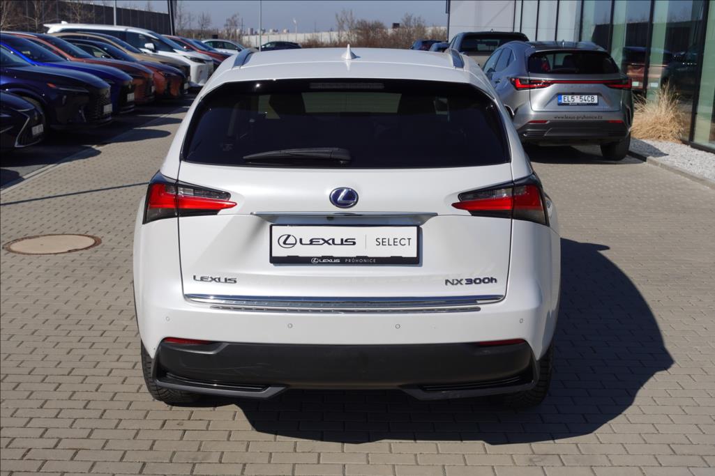 Lexus NX 300h