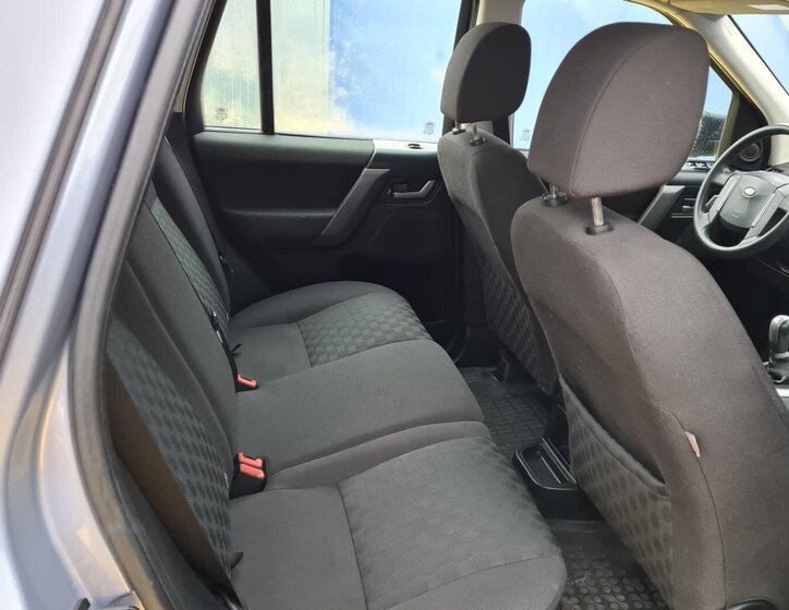 Land Rover Freelander 9