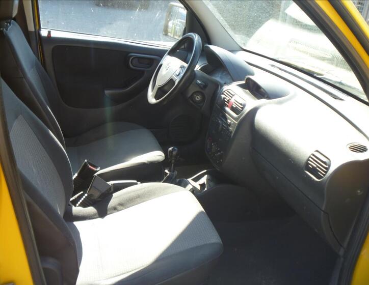 Opel Combo 13