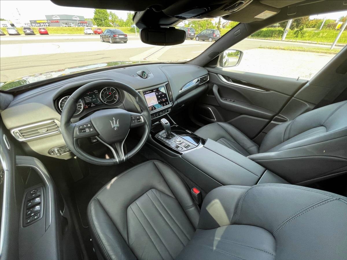 Maserati Levante SUV 3,0 l 257 kw
