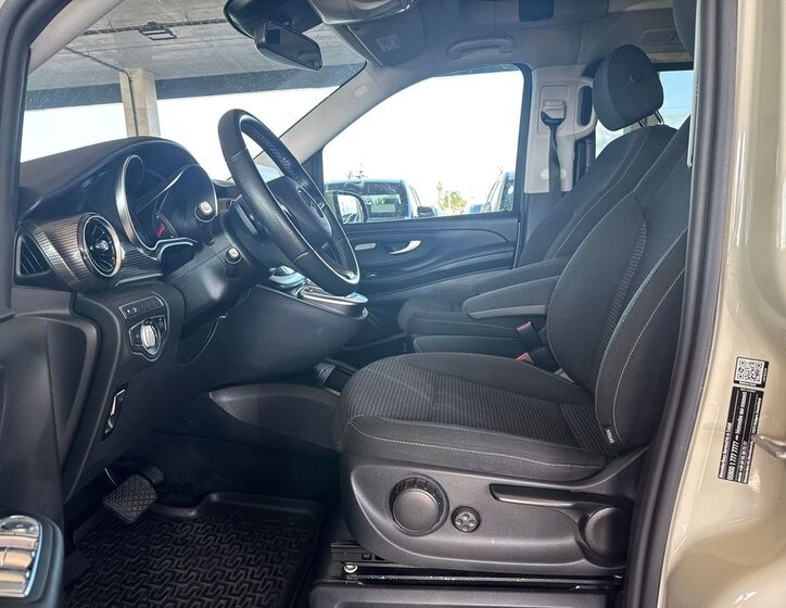 Mercedes-Benz EQV 11