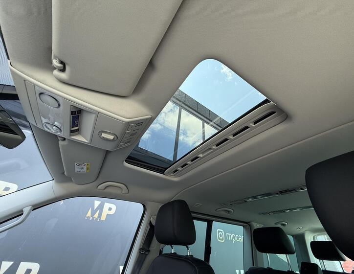 Volkswagen Multivan 35