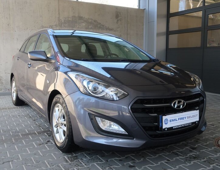Hyundai i30 Kombi 1,6 l 99 kw
