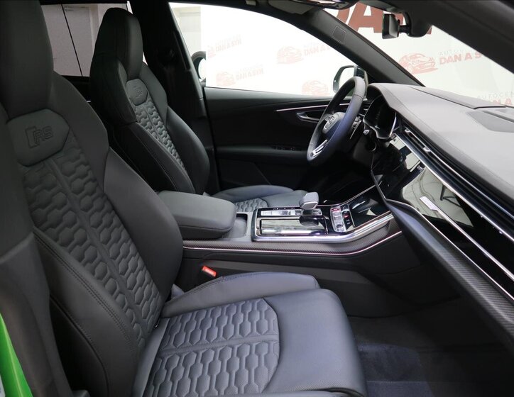 Audi RS Q8 SUV / Terénní 4,0 l 441 kw