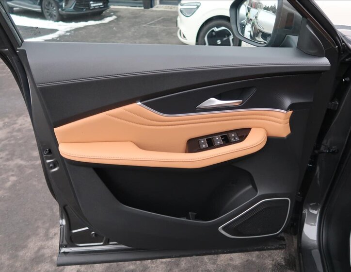 Dongfeng T5 EVO SUV 1,5 l 130 kw