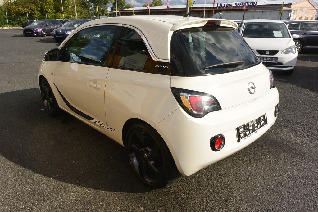 Opel Adam
