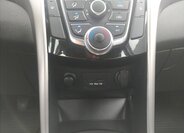 Hyundai i30 14