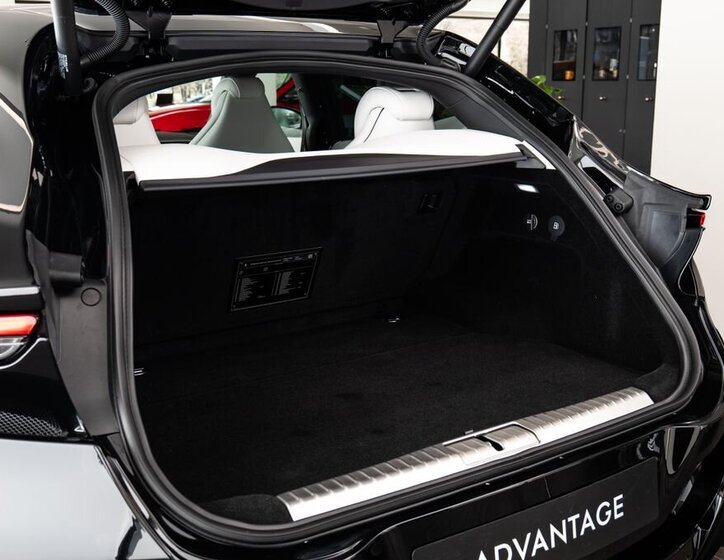 Ferrari Ostatní SUV 6,5 l 529 kw