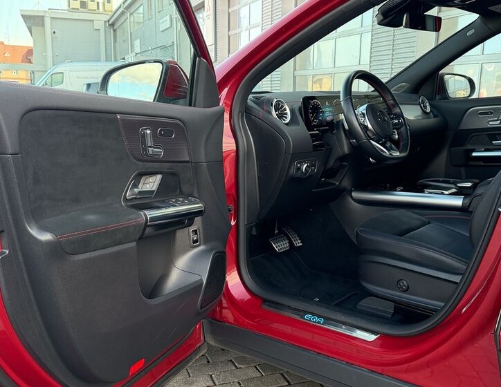 Mercedes-Benz EQA SUV / Terénní 0,0 140 kw