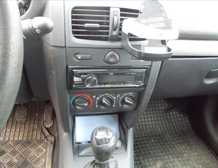 Renault Clio 19