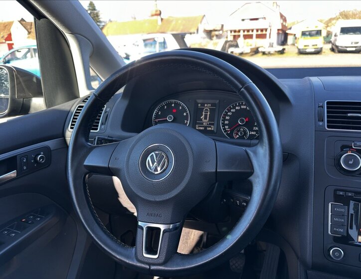 Volkswagen Touran MPV 1,2 l 77 kw