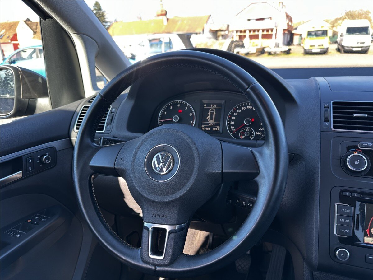 Volkswagen Touran MPV 1,2 l 77 kw