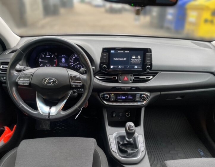 Hyundai i30 Kombi 1,6 l 85 kw