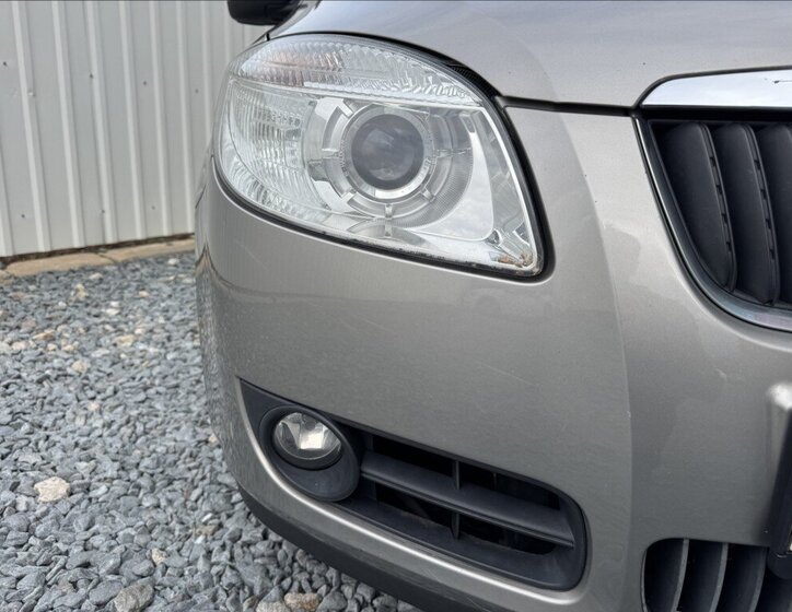 Škoda Roomster Kombi 1,2 l 51 kw