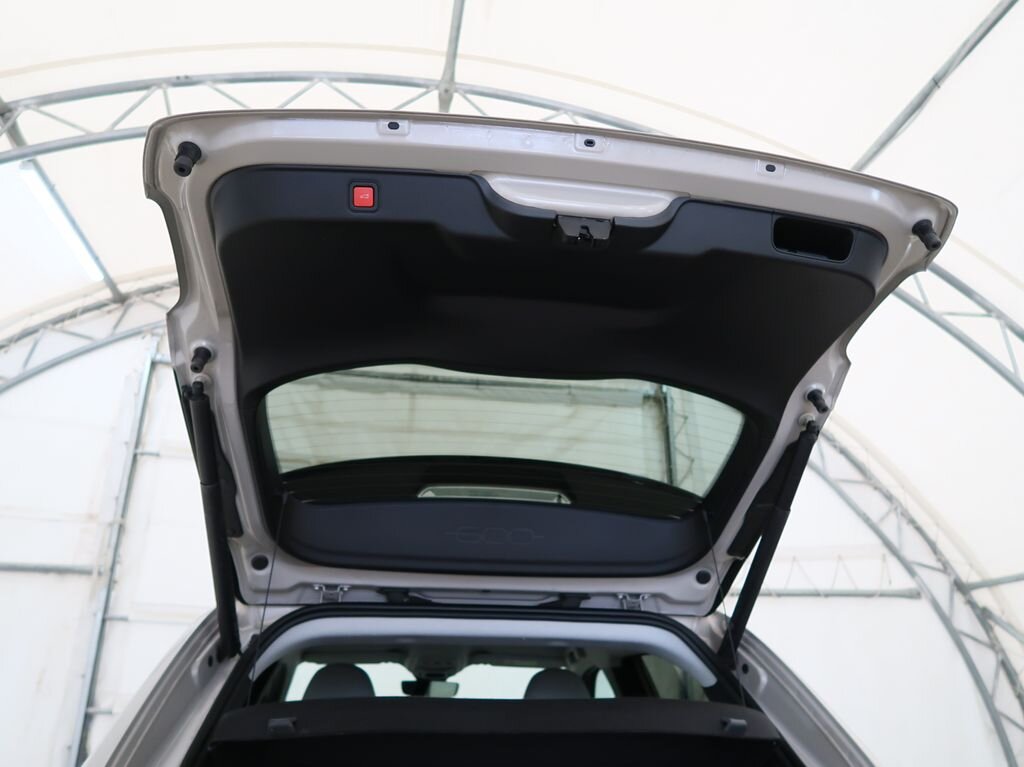 Fiat 600 Hatchback 1,2 l 100 kw