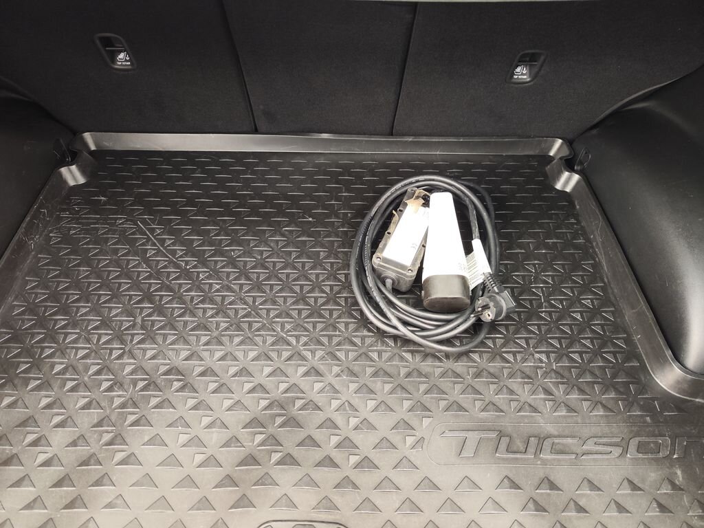 Hyundai Tucson SUV 1,6 l 195 kw