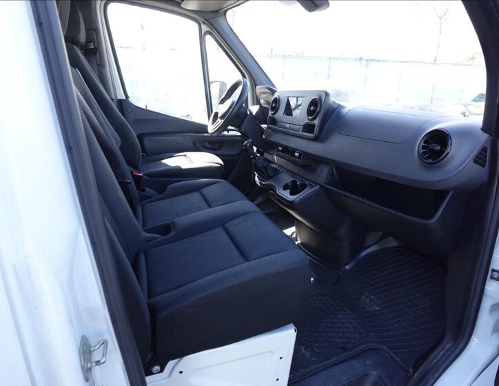 Mercedes-Benz Sprinter Skříň 2,0 l 125 kw