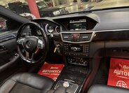 Mercedes-Benz Třídy E 12