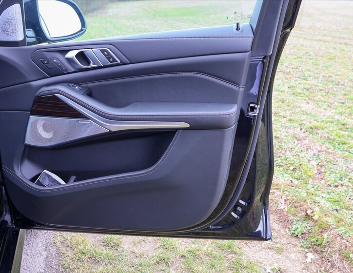 BMW X7 SUV / Terénní 3,0 l 259 kw