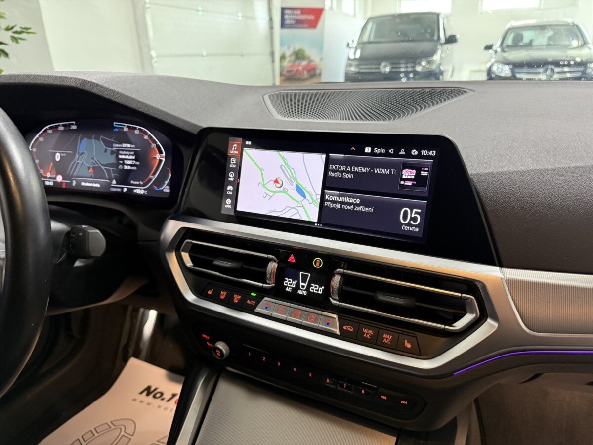 BMW Řada 4 Sedan / Limuzína 2,0 l 140 kw