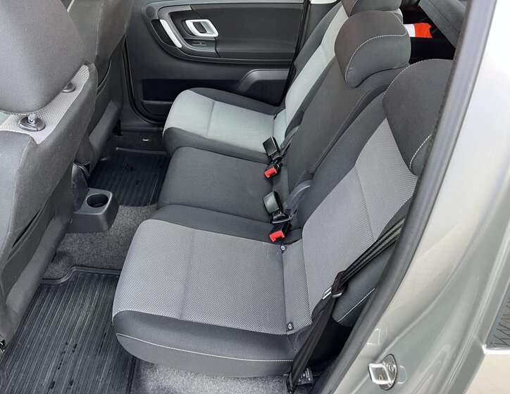 Škoda Roomster 9