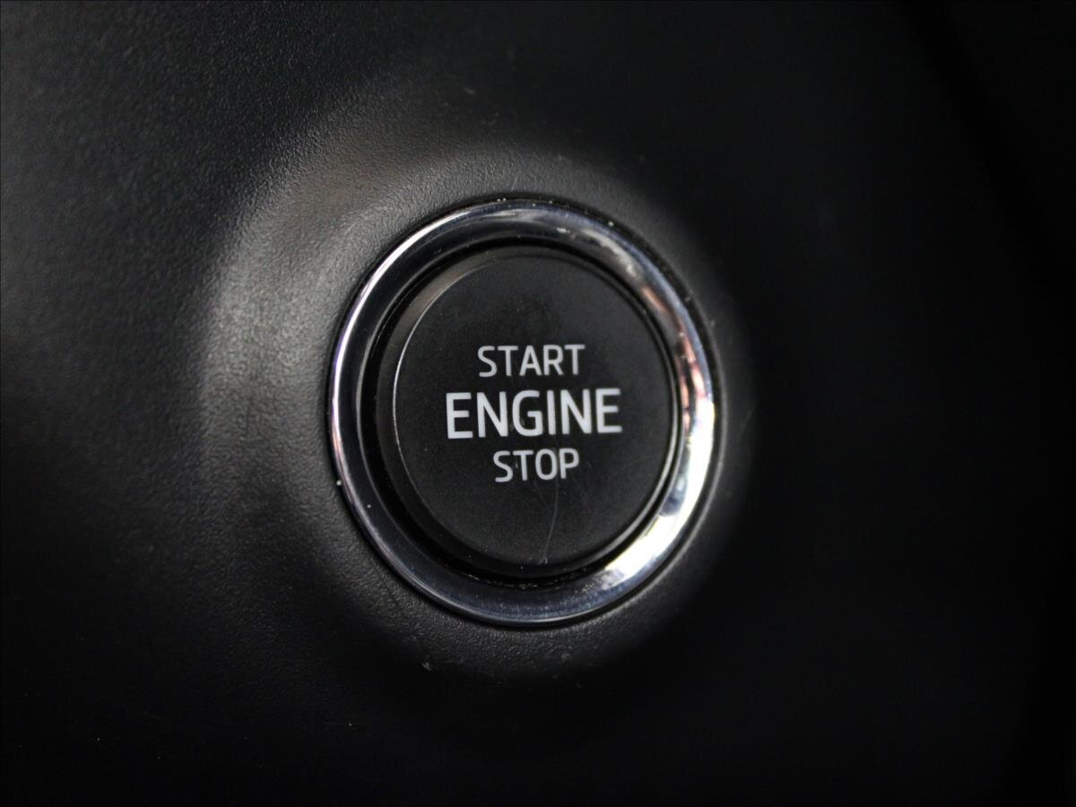 Škoda Karoq SUV 1,5 l 110 kw