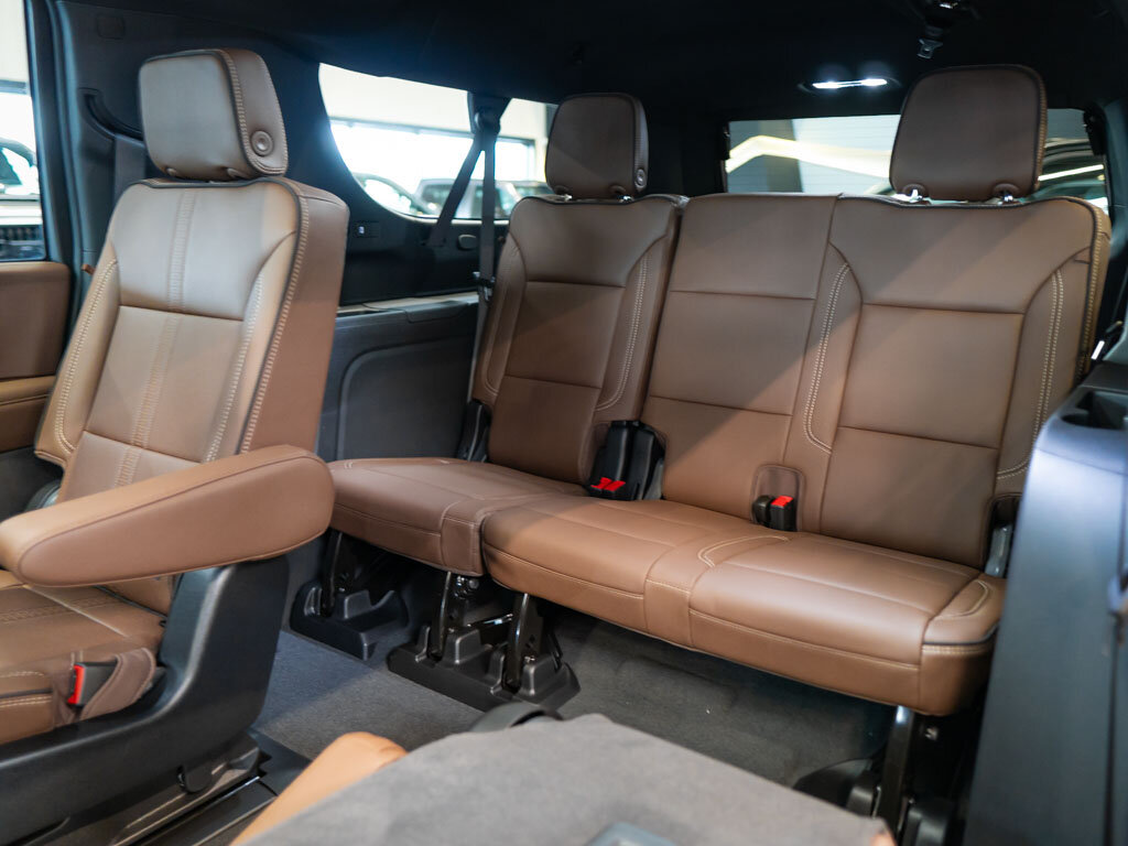 Chevrolet Suburban SUV 6,2 l 313 kw