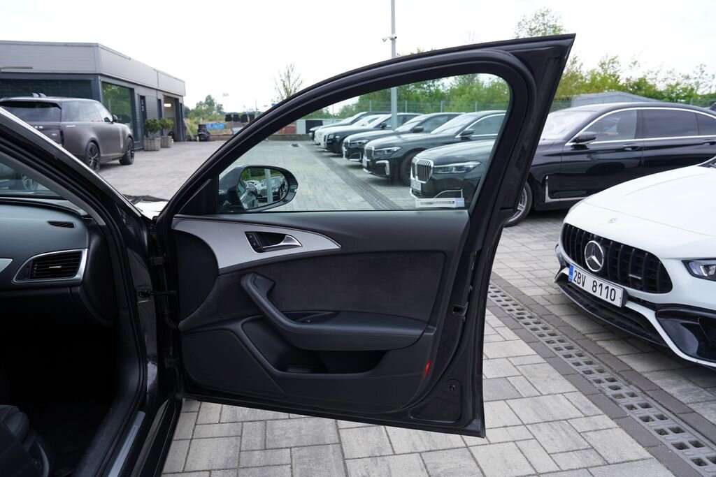 Audi A6 Sedan / Limuzína 2,8 l 150 kw