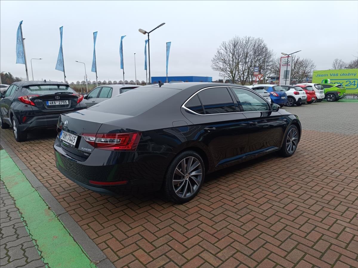 Škoda Superb Liftback 2,0 l 140 kw