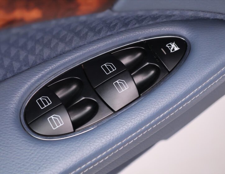 Mercedes-Benz Třídy E 17