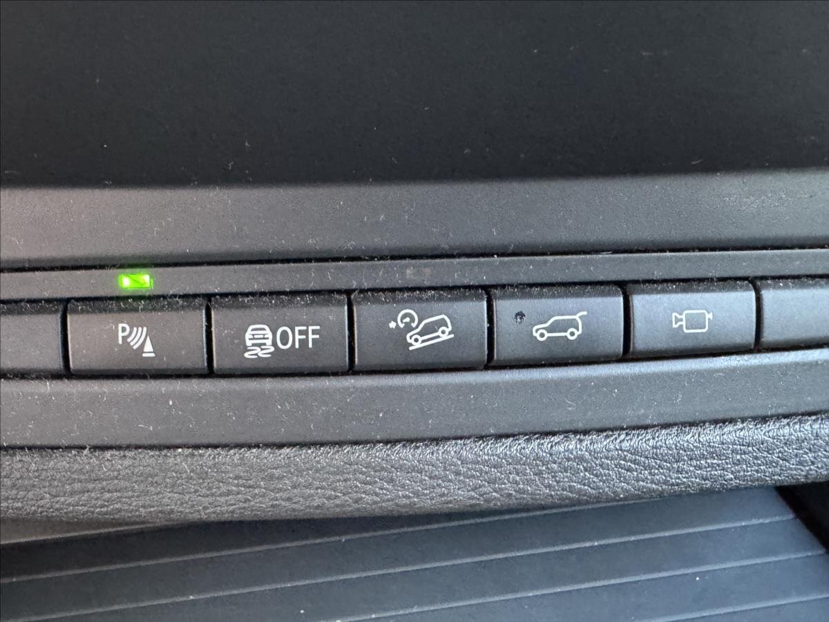 BMW X5 SUV / Terénní 3,0 l 180 kw