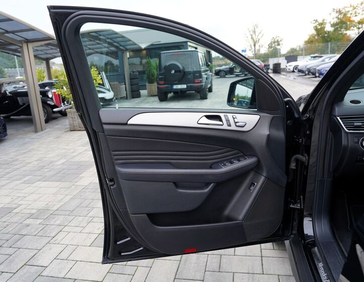 Mercedes-Benz GLE 15