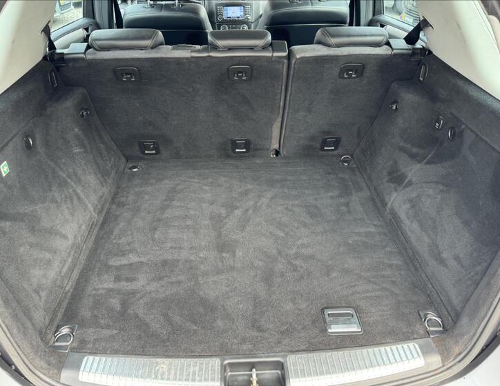 Mercedes-Benz Třídy M 9