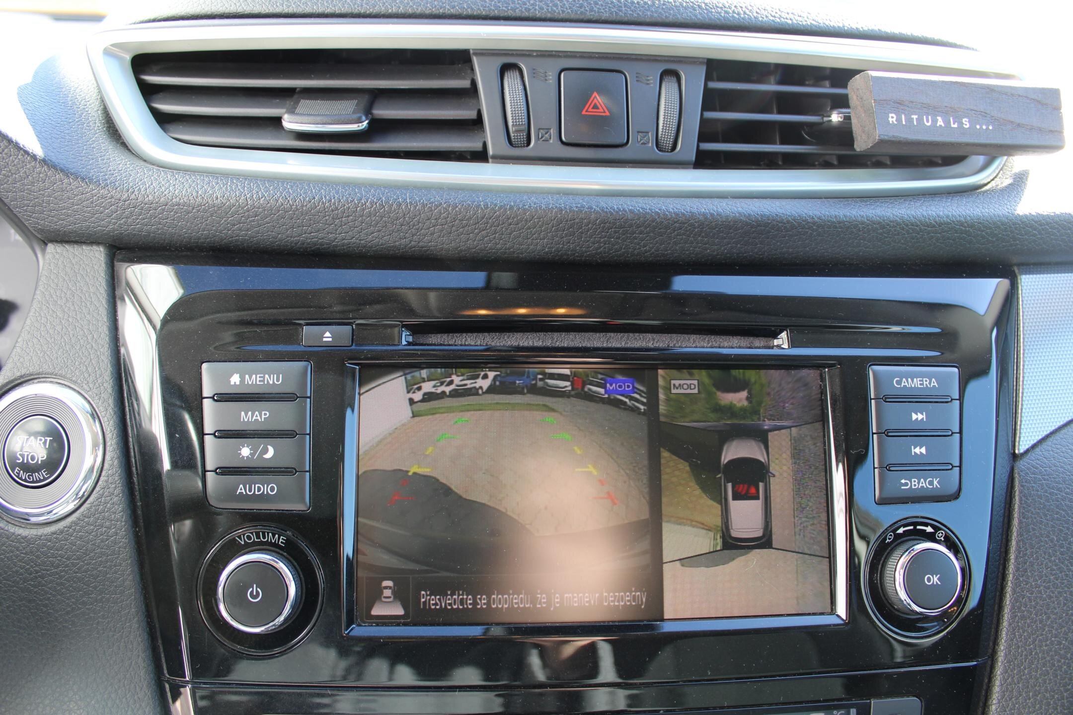 Nissan Qashqai SUV / Terénní 1,3 l 117 kw