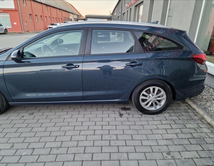 Hyundai i30 Kombi 1,6 l 85 kw