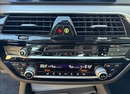 BMW Řada 5 Sedan 3,0 l 195 kw