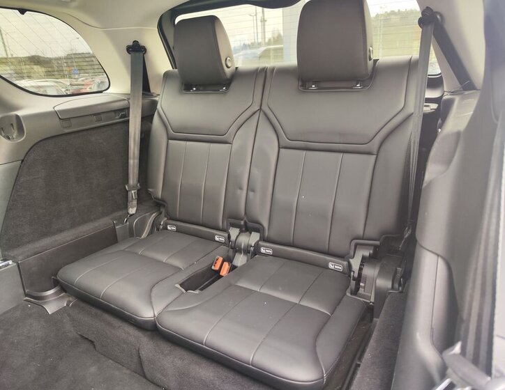 Land Rover Discovery SUV / Terénní 3,0 l 190 kw