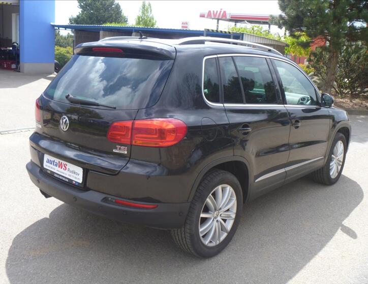 Volkswagen Tiguan 6