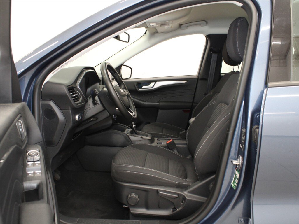 Ford Kuga SUV / Terénní 1,5 l 88 kw