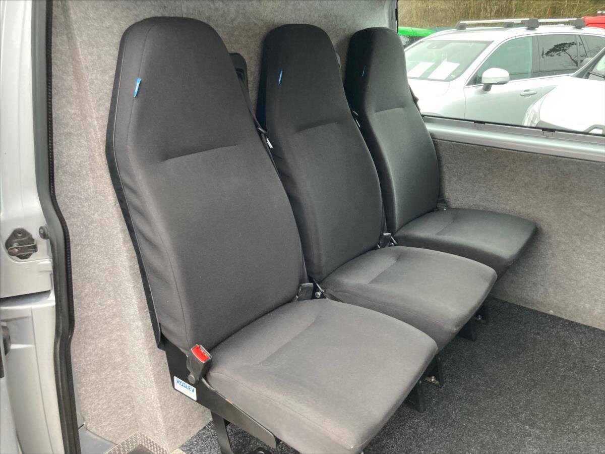 Volkswagen Transporter Kombi 2,0 l 110 kw