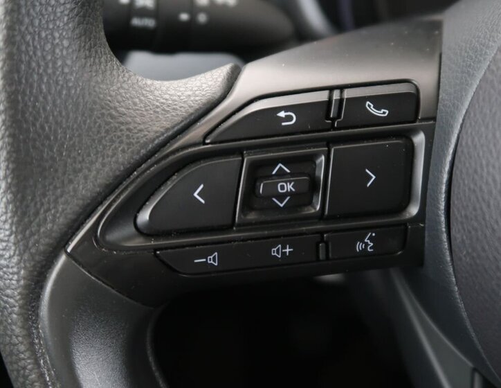 Toyota Aygo Hatchback 998,0 53 kw