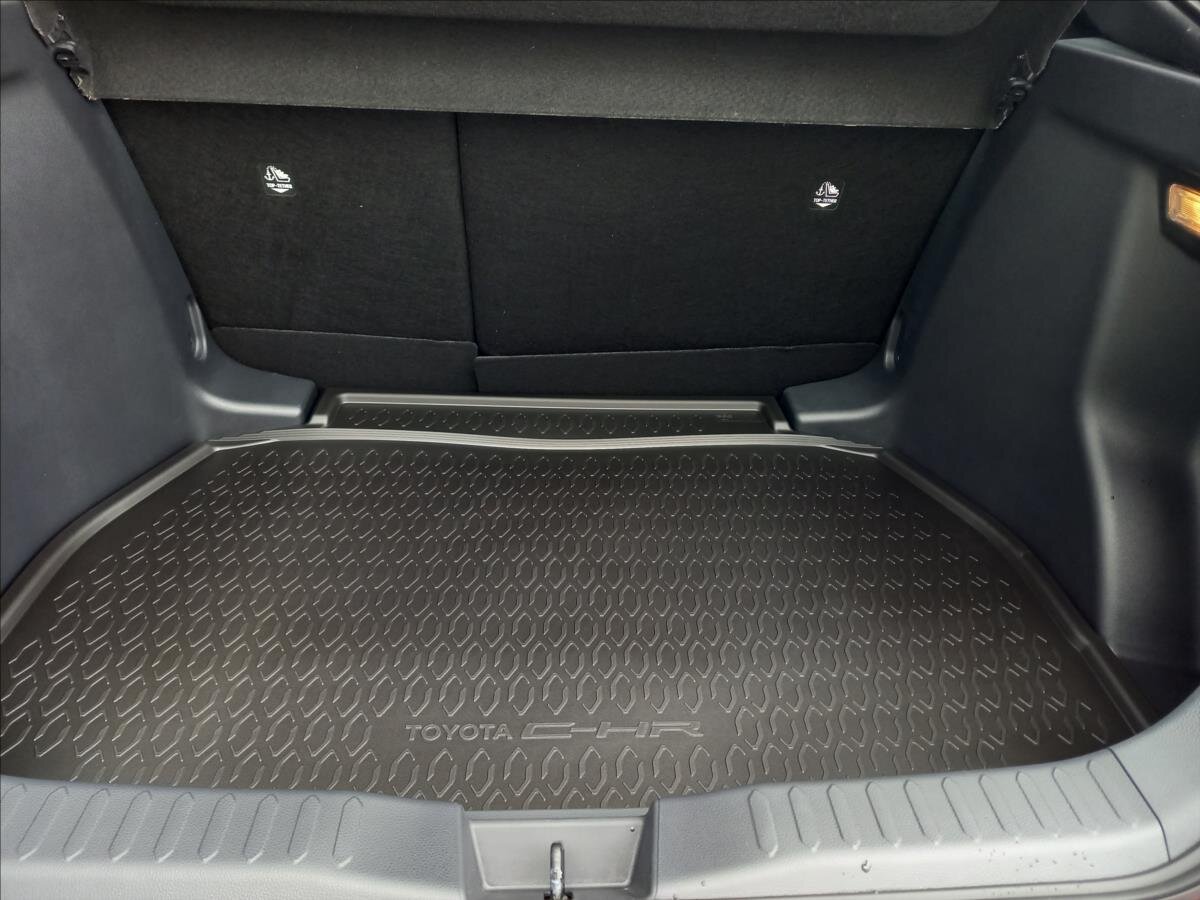 Toyota C-HR Hatchback 1,8 l 103 kw